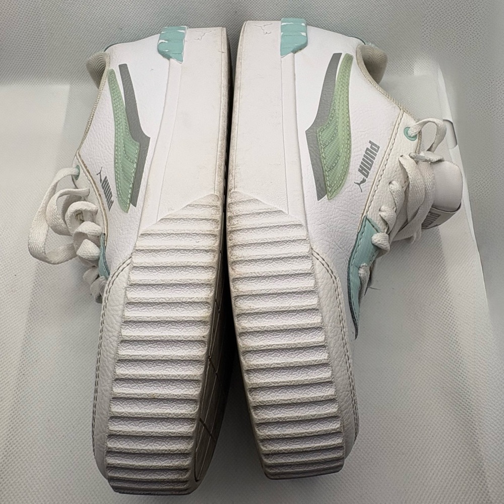 🔥 Women's Puma White and Mint Green Sneakers - Picture 4 of 11